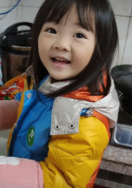 6个月住在外卖箱,陪爸爸送餐的“外卖宝宝”长大了……休闲区蓝鸢梦想 - Www.slyday.coM 6个月住在外卖箱,陪爸爸送餐的“外卖宝宝”长大了……休闲区蓝鸢梦想 - Www.slyday.coM