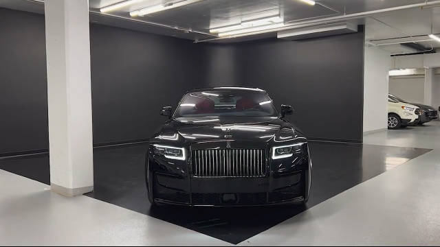 提起劳斯莱斯，大家想到的词汇可能是……