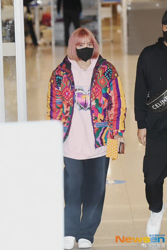 Lisa由洛杉矶返回<a href=