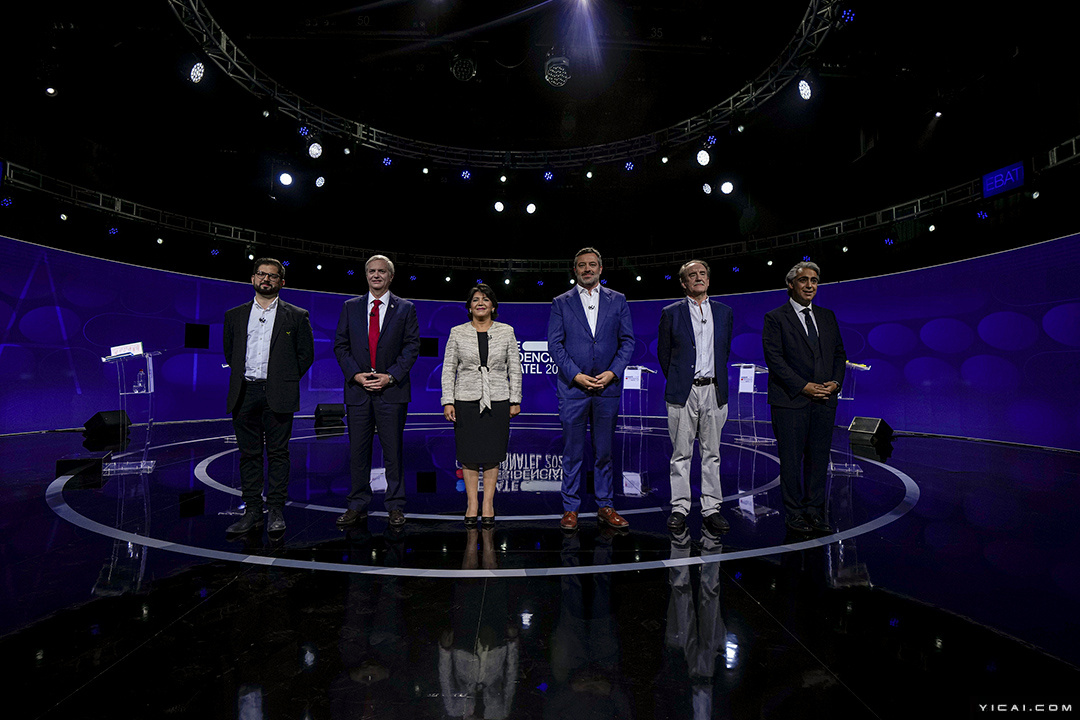 特朗普前战略顾问班农向执法部门自首丨全球·视点休闲区蓝鸢梦想 - Www.slyday.coM 特朗普前战略顾问班农向执法部门自首丨全球·视点休闲区蓝鸢梦想 - Www.slyday.coM