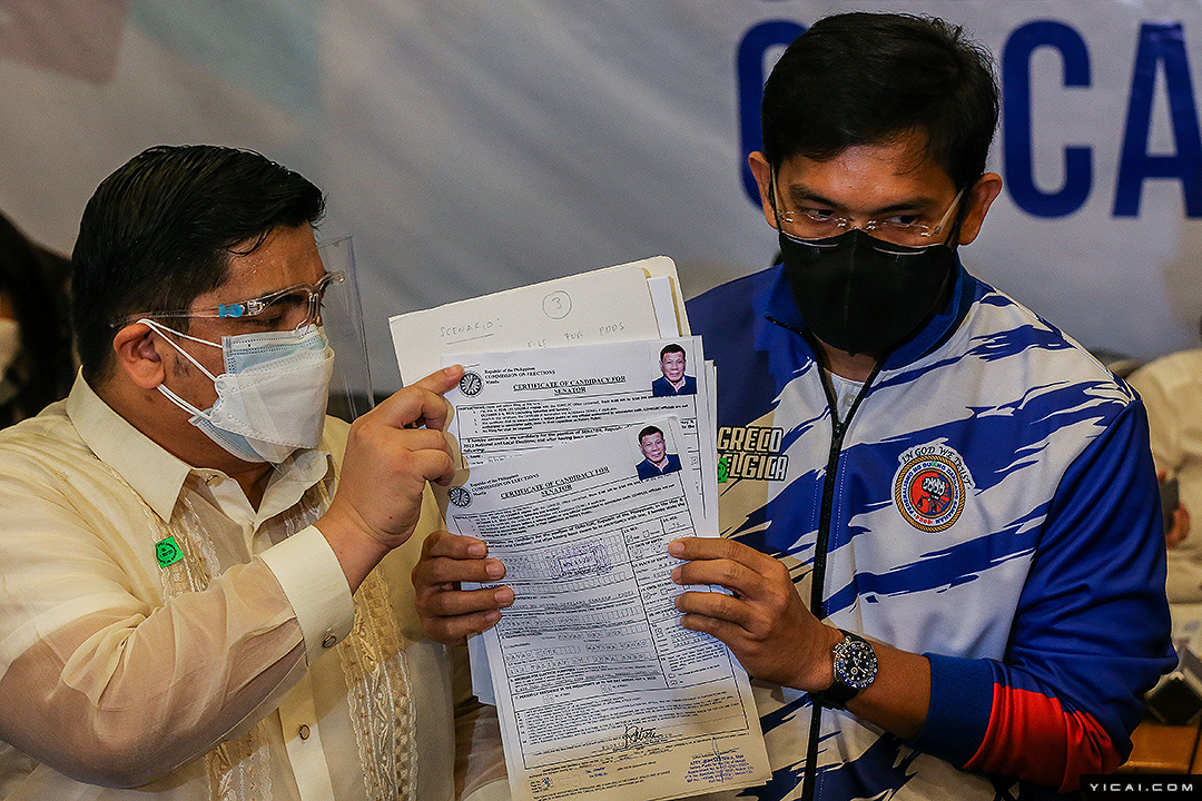 特朗普前战略顾问班农向执法部门自首丨全球·视点休闲区蓝鸢梦想 - Www.slyday.coM 特朗普前战略顾问班农向执法部门自首丨全球·视点休闲区蓝鸢梦想 - Www.slyday.coM