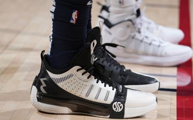 进击的国产,倒退的耐克,美国乔丹竟“抄袭”中国乔丹?休闲区蓝鸢梦想 - Www.slyday.coM 进击的国产,倒退的耐克,美国乔丹竟“抄袭”中国乔丹?休闲区蓝鸢梦想 - Www.slyday.coM