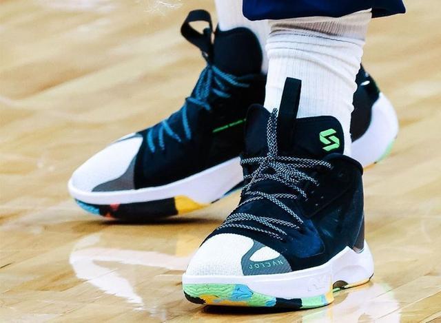 进击的国产,倒退的耐克,美国乔丹竟“抄袭”中国乔丹?休闲区蓝鸢梦想 - Www.slyday.coM 进击的国产,倒退的耐克,美国乔丹竟“抄袭”中国乔丹?休闲区蓝鸢梦想 - Www.slyday.coM