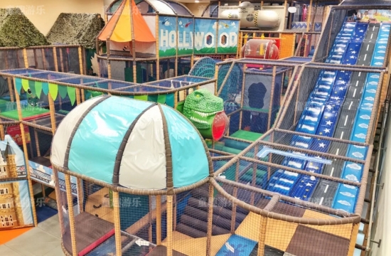 在社区开一家小型童趣熊室内儿童乐园要多少钱？