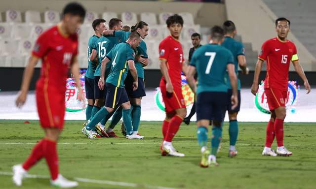 越媒：VAR帮助中国阻止澳大利亚，越南球迷：要向中国队学习