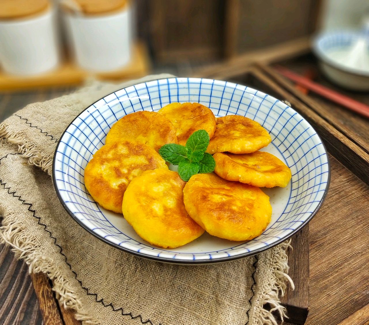 ,普通廉价作用大,用它做成甜点,太香了|红薯|红薯饼|食材_新浪新闻