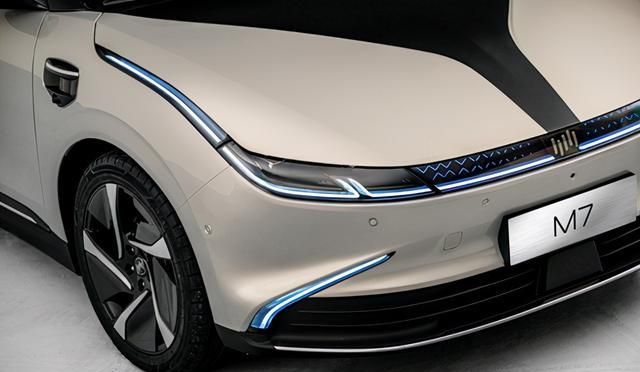 神仙打架,广州车展纯电汽车占据C位休闲区蓝鸢梦想 - Www.slyday.coM 神仙打架,广州车展纯电汽车占据C位休闲区蓝鸢梦想 - Www.slyday.coM