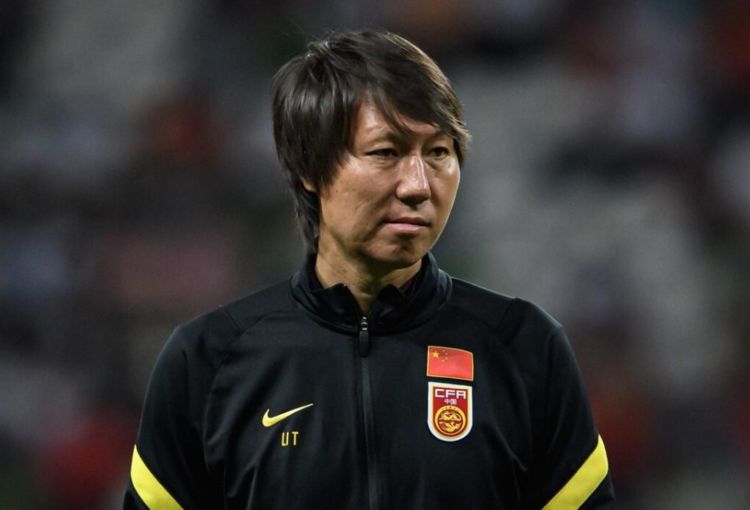 别再执着于骂李铁！对比日本、<a href=