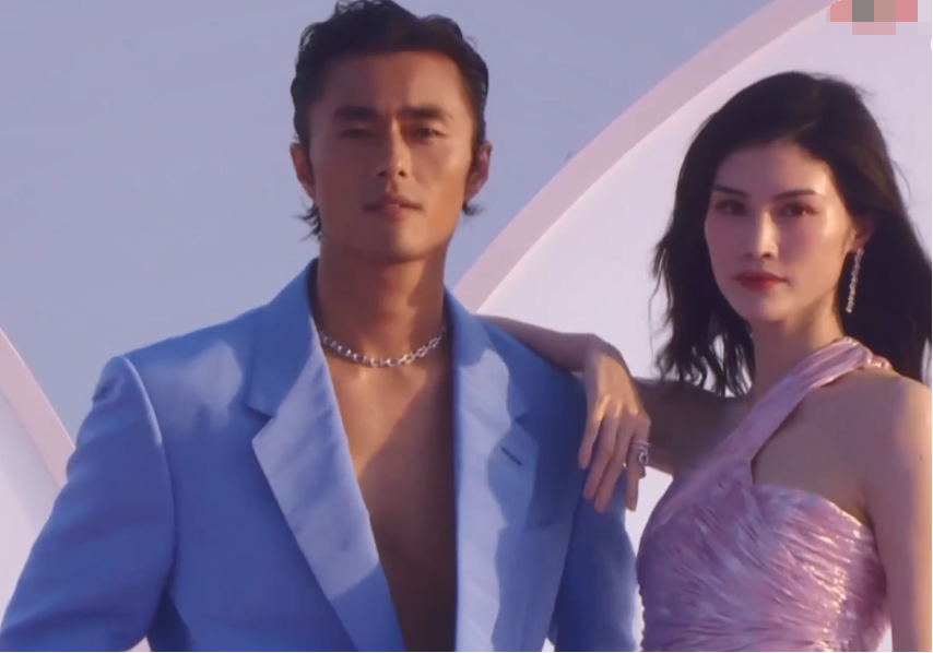 身材没料别尝试！20位明星齐穿真空西装，男爱豆的身板我看笑了