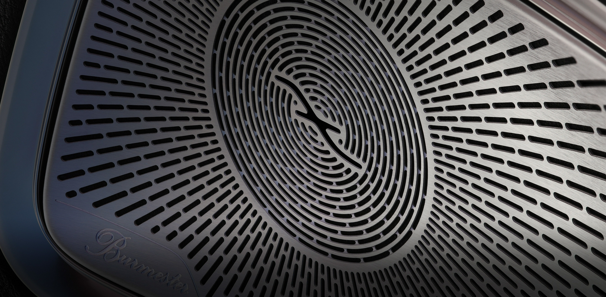 多方位对比 同一起跑线的豪门之争 奔驰C级VS宝马3系