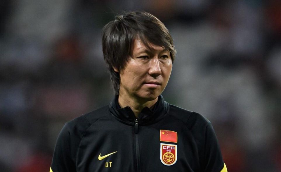 别再执着于骂李铁！对比日本、<a href=