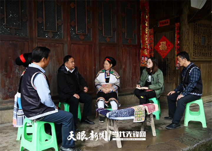 毕节市委统战部和七星关区民宗局工作人员调研少数民族地区乡村振兴工作。