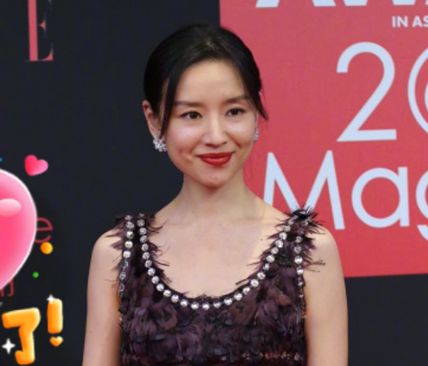 法令纹、黑眼圈,脸垮脱妆,女星熬夜走红毯的生图,给我看愣了 法令纹、黑眼圈,脸垮脱妆,女星熬夜走红毯的生图,给我看愣了