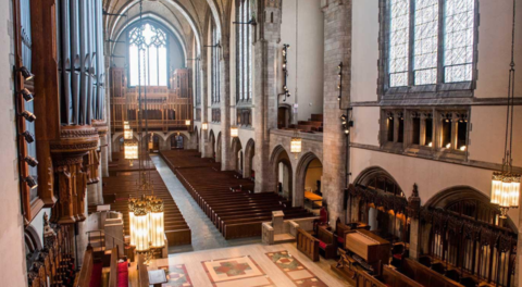 “妈妈第一次出国,是参加你的葬礼”休闲区蓝鸢梦想 - Www.slyday.coM “妈妈第一次出国,是参加你的葬礼”休闲区蓝鸢梦想 - Www.slyday.coM