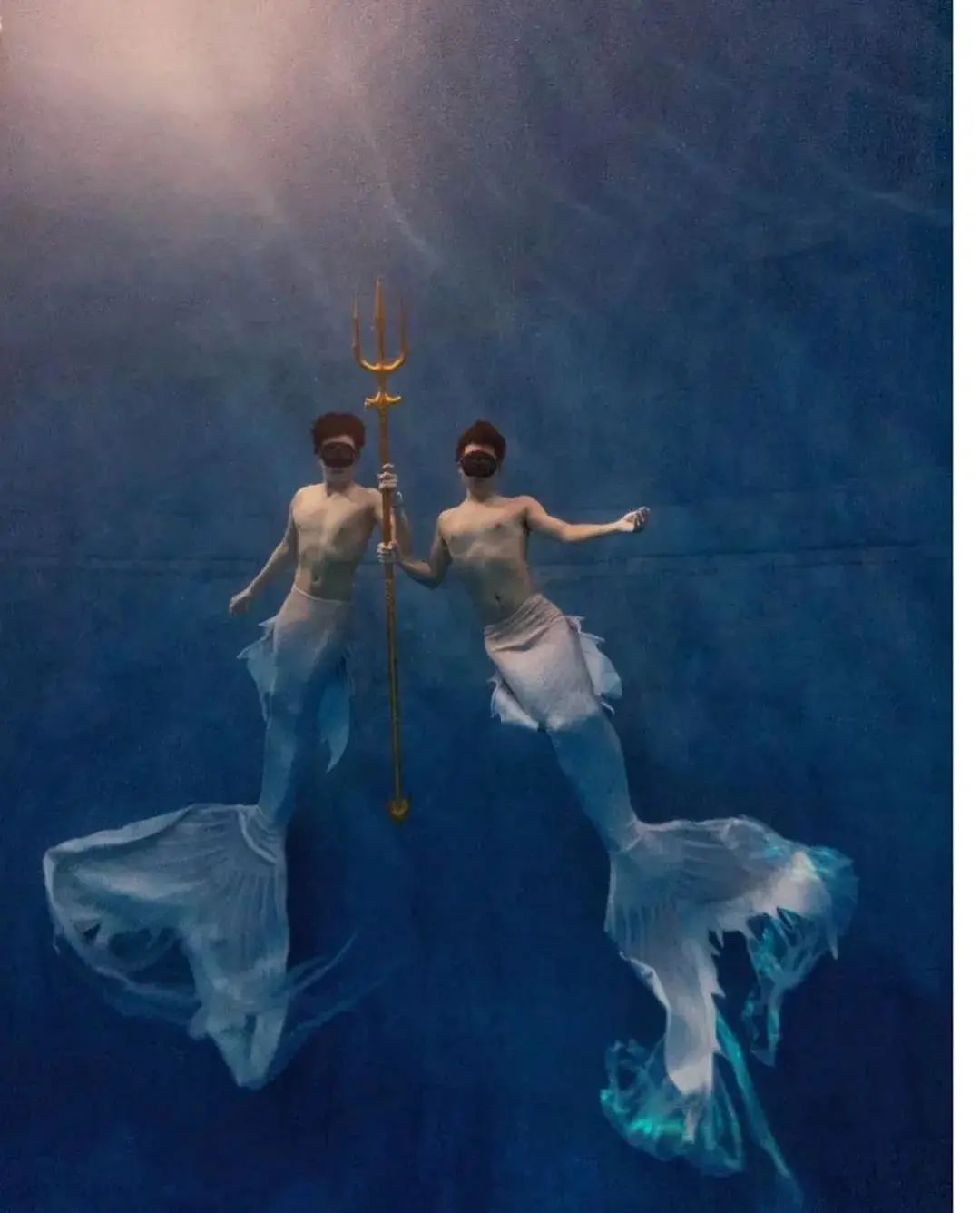 《人鱼秘境》 |摄影|人像|水下攝影師Dabing - 原创作品 - 站酷 (ZCOOL)