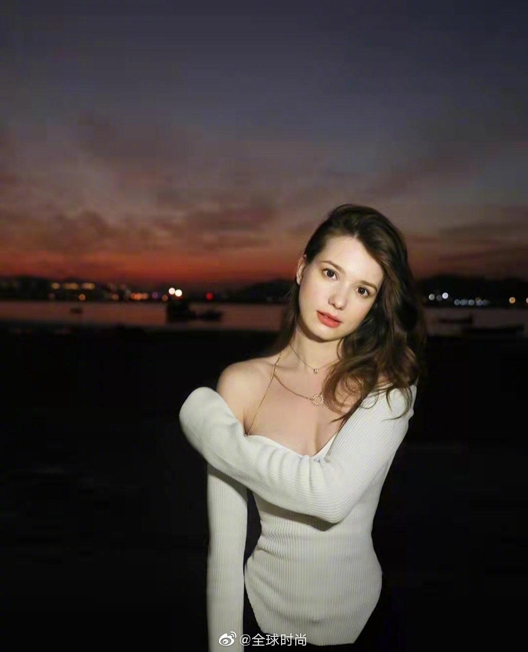 风格百变的时尚丽人 白<a href=