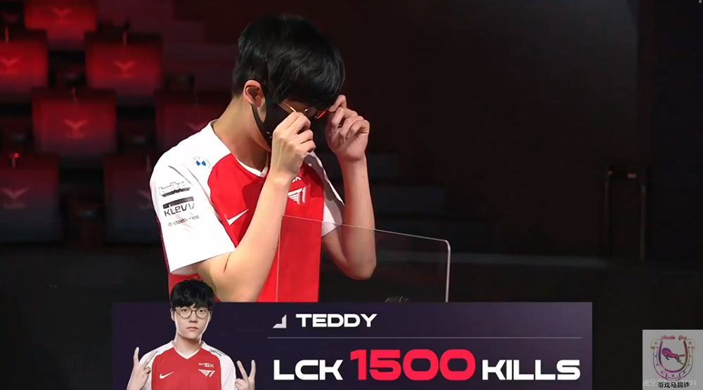 一口气签下3位前T1选手！<a href=