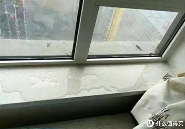 鸡肋飘窗改造:冬季暖阳中的小憩之地,这样设计邻居都羡慕哭了!休闲区蓝鸢梦想 - Www.slyday.coM 鸡肋飘窗改造:冬季暖阳中的小憩之地,这样设计邻居都羡慕哭了!休闲区蓝鸢梦想 - Www.slyday.coM