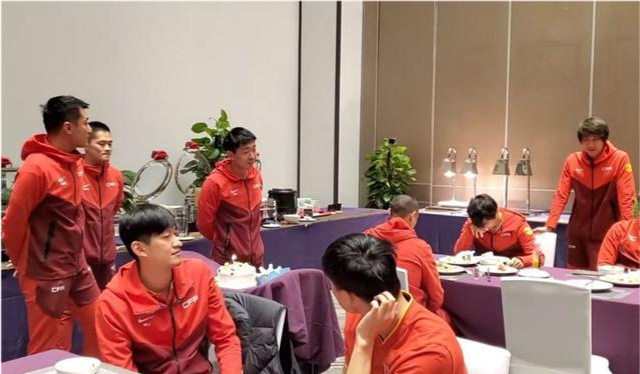 央视直播国足踢<a href=