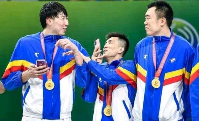 世预赛开赛在即！韩德君周琦有望强强联手，中国男篮力求双杀<a href=
