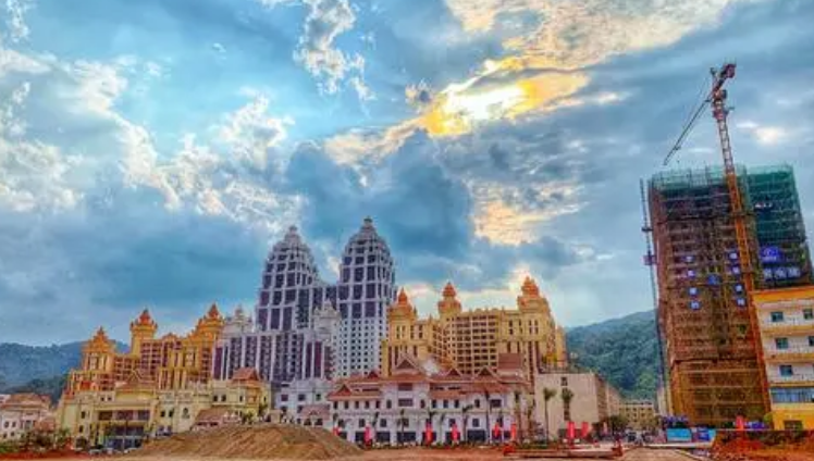 中国帮助老挝打造第二深圳,意义十分重大,为啥不选择越南?