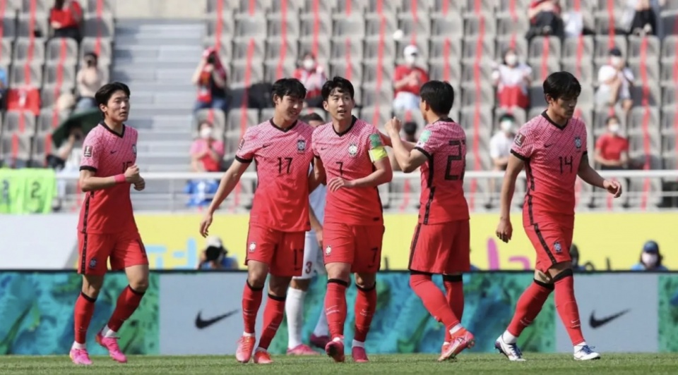 亚洲霸主6轮不胜遭垫底！<a href=