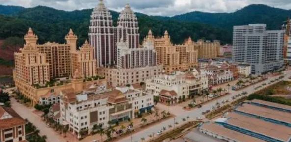 中国帮助老挝打造第二深圳,意义十分重大,为啥不选择越南?