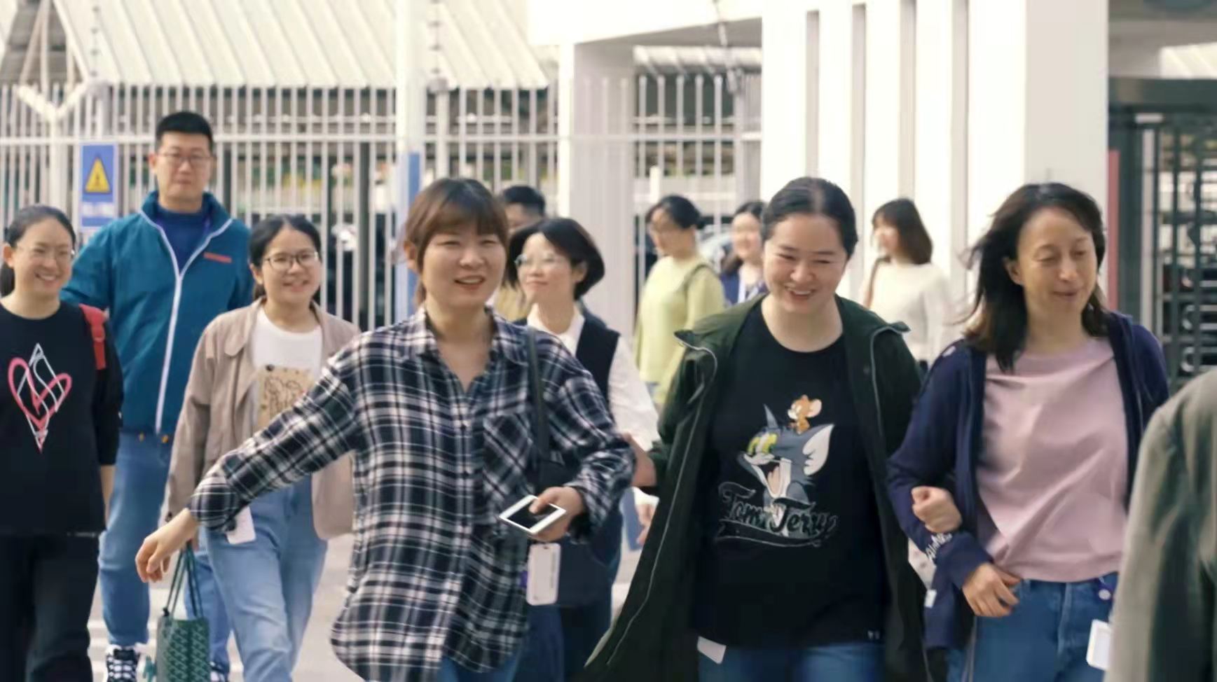 在长三角“双城生活”是一种什么样的体验?我们访谈了几个职场人休闲区蓝鸢梦想 - Www.slyday.coM 在长三角“双城生活”是一种什么样的体验?我们访谈了几个职场人休闲区蓝鸢梦想 - Www.slyday.coM