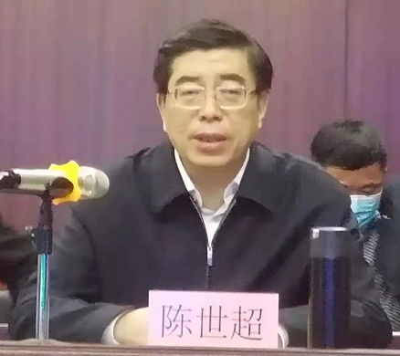 市生态环境局党委书记,局长陈世超,党委委员,副局长谈太煌出席会议并