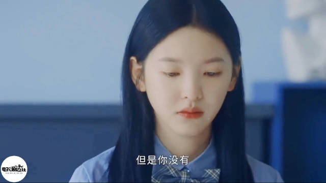 女心理师尤娜父母感情不和从小缺钱关爱