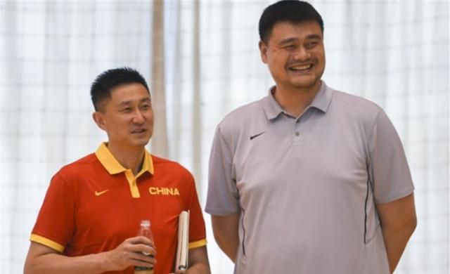 中国男篮出征<a href=