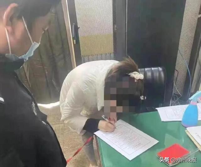 我市37人不文明养犬被处罚休闲区蓝鸢梦想 - Www.slyday.coM 我市37人不文明养犬被处罚休闲区蓝鸢梦想 - Www.slyday.coM