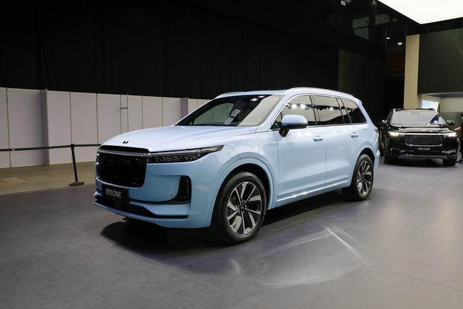 不懂车买汉兰达,半懂车买大众途昂,真正懂车的买这2台国产SUV