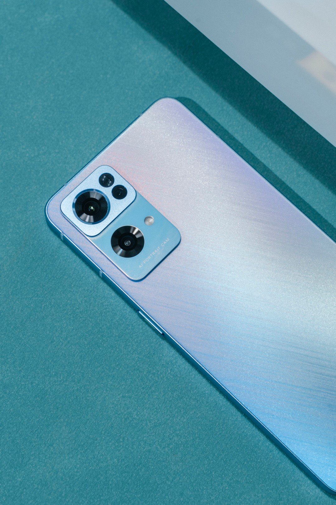opporeno7pro图片,opporeno7pro曝光 oppo reno7 pro开箱图赏 拍摄这组图的时候,我们摄影师表示