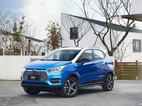 想换电动汽车？请先算清这三笔账