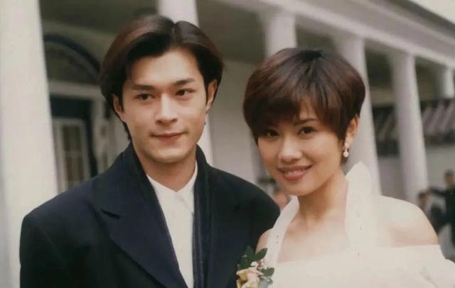 俞飞鸿皮肤紧致,郝蕾、袁立面部浮肿,下颚线对颜值的影响有多大休闲区蓝鸢梦想 - Www.slyday.coM 俞飞鸿皮肤紧致,郝蕾、袁立面部浮肿,下颚线对颜值的影响有多大休闲区蓝鸢梦想 - Www.slyday.coM