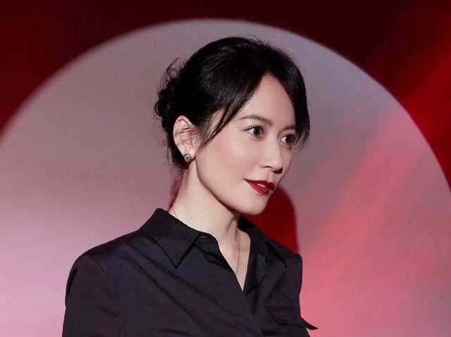 俞飞鸿皮肤紧致,郝蕾、袁立面部浮肿,下颚线对颜值的影响有多大休闲区蓝鸢梦想 - Www.slyday.coM 俞飞鸿皮肤紧致,郝蕾、袁立面部浮肿,下颚线对颜值的影响有多大休闲区蓝鸢梦想 - Www.slyday.coM