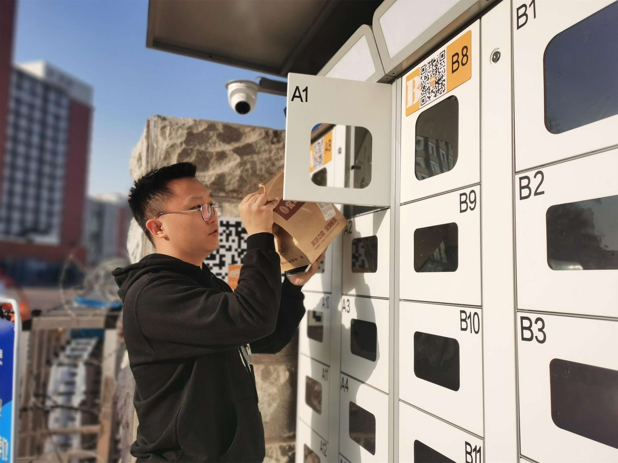 怎么使用美团外卖柜不收费 81fd-b7ddfc72ce56bcb2d2181f415cc13dbd.jpg