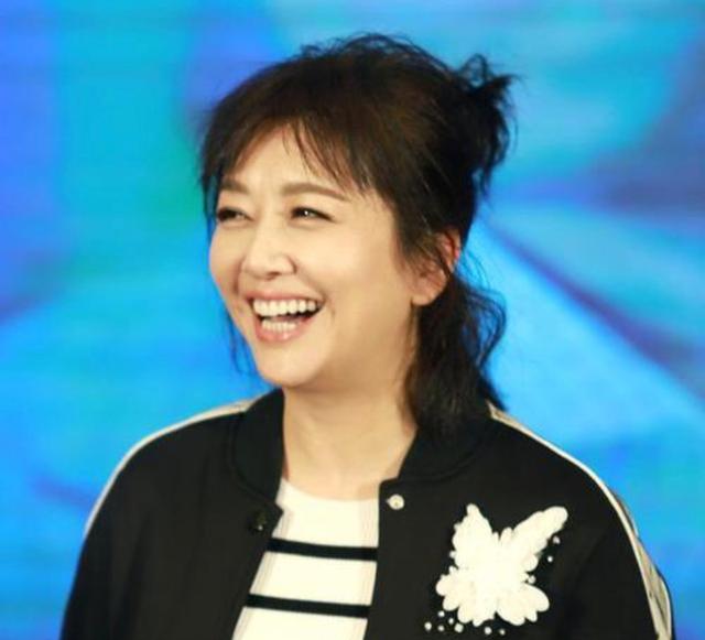 俞飞鸿皮肤紧致,郝蕾、袁立面部浮肿,下颚线对颜值的影响有多大休闲区蓝鸢梦想 - Www.slyday.coM 俞飞鸿皮肤紧致,郝蕾、袁立面部浮肿,下颚线对颜值的影响有多大休闲区蓝鸢梦想 - Www.slyday.coM