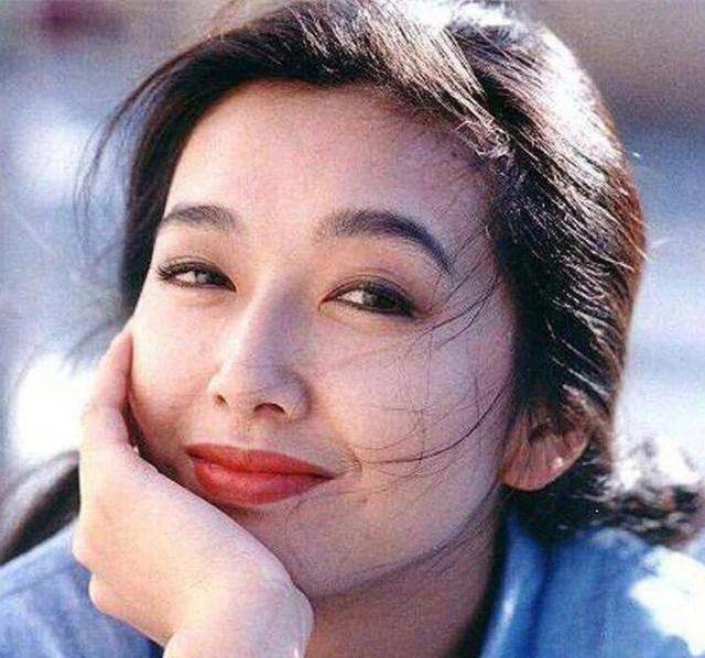 俞飞鸿皮肤紧致,郝蕾、袁立面部浮肿,下颚线对颜值的影响有多大休闲区蓝鸢梦想 - Www.slyday.coM 俞飞鸿皮肤紧致,郝蕾、袁立面部浮肿,下颚线对颜值的影响有多大休闲区蓝鸢梦想 - Www.slyday.coM