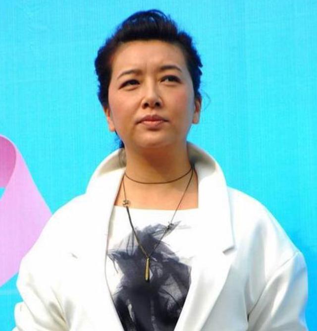 俞飞鸿皮肤紧致,郝蕾、袁立面部浮肿,下颚线对颜值的影响有多大休闲区蓝鸢梦想 - Www.slyday.coM 俞飞鸿皮肤紧致,郝蕾、袁立面部浮肿,下颚线对颜值的影响有多大休闲区蓝鸢梦想 - Www.slyday.coM