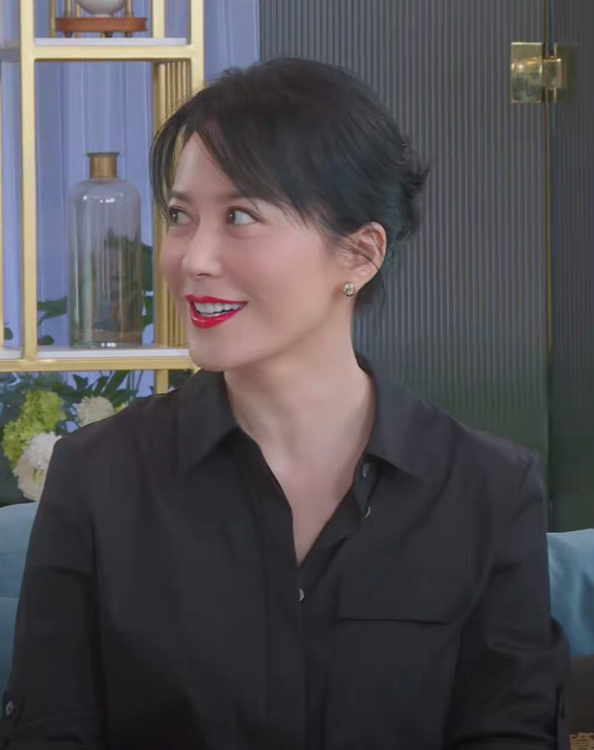 俞飞鸿皮肤紧致,郝蕾、袁立面部浮肿,下颚线对颜值的影响有多大休闲区蓝鸢梦想 - Www.slyday.coM 俞飞鸿皮肤紧致,郝蕾、袁立面部浮肿,下颚线对颜值的影响有多大休闲区蓝鸢梦想 - Www.slyday.coM