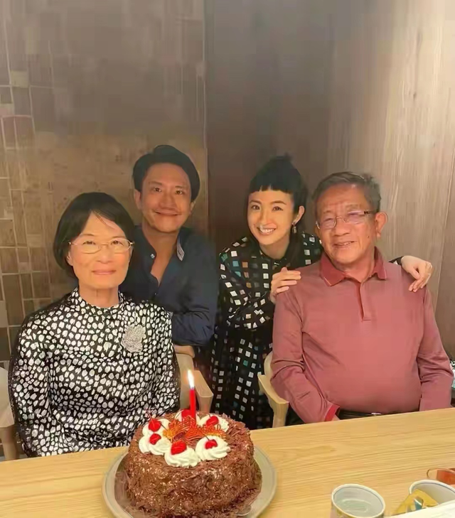 39岁林依晨产女后首次现身,身材苗条似少女,自曝一月减重18斤休闲区蓝鸢梦想 - Www.slyday.coM 39岁林依晨产女后首次现身,身材苗条似少女,自曝一月减重18斤休闲区蓝鸢梦想 - Www.slyday.coM