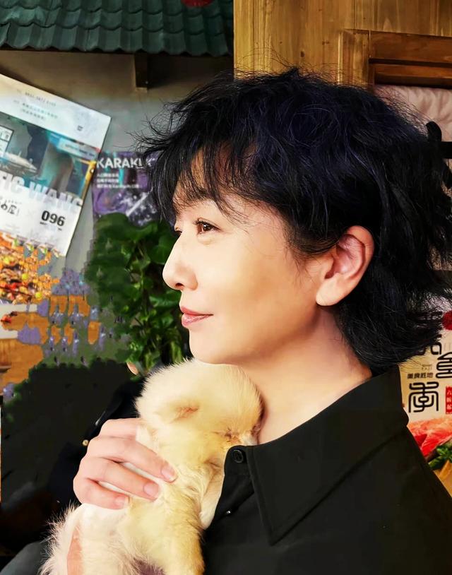 俞飞鸿皮肤紧致,郝蕾、袁立面部浮肿,下颚线对颜值的影响有多大休闲区蓝鸢梦想 - Www.slyday.coM 俞飞鸿皮肤紧致,郝蕾、袁立面部浮肿,下颚线对颜值的影响有多大休闲区蓝鸢梦想 - Www.slyday.coM