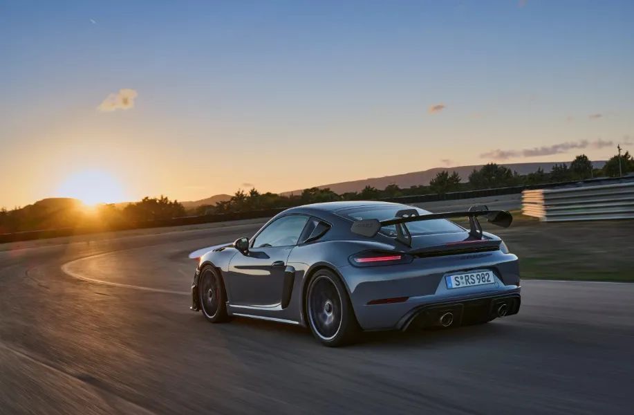 保时捷911gt4rs,保时捷911gt4 718caymangt4rs领衔保时捷多车齐发