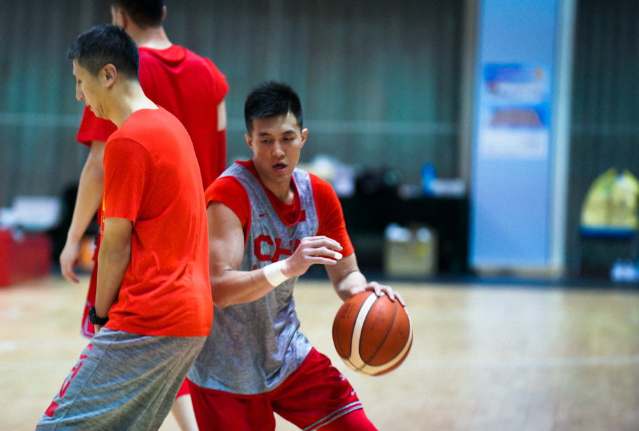 cctv5直播中国男篮vs<a href=