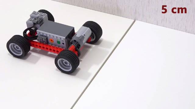 如何让乐高车跨过峡谷