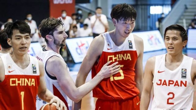 周琦、郭艾伦均砍下24分！中国男篮世预赛首战轻取<a href=
