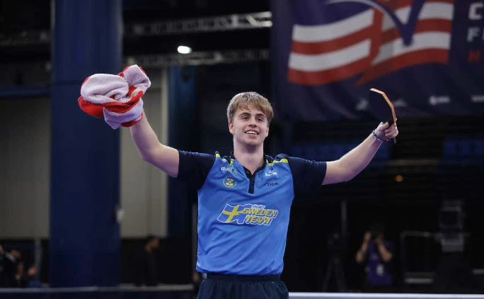 0-3到4-3！世乒赛19岁小将逆转黑马晋级八强，<a href=