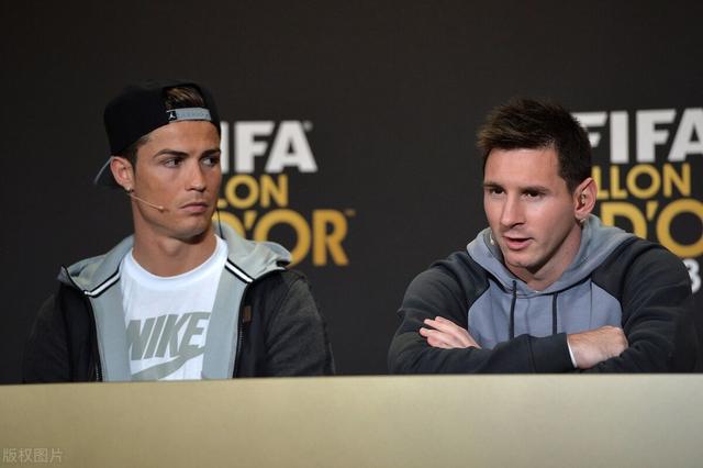 C罗梅西明争暗斗实锤了!金球奖主编证实,C罗希望退役前超越梅西休闲区蓝鸢梦想 - Www.slyday.coM C罗梅西明争暗斗实锤了!金球奖主编证实,C罗希望退役前超越梅西休闲区蓝鸢梦想 - Www.slyday.coM